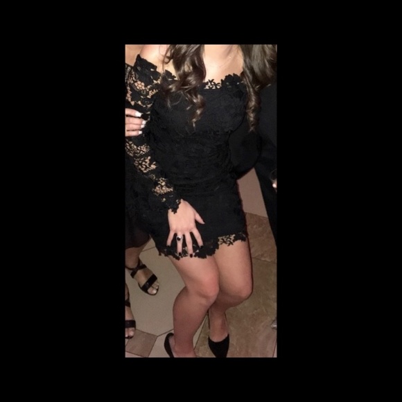 Design Lab Lord and Taylor black lace bell sleeve mini dress - Picture 3 of 3